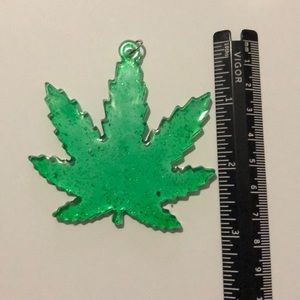Jewelry - New green glitter “Leaf” keychain/pendant Jewelry - New green glitter “Leaf” keychain/pendant
